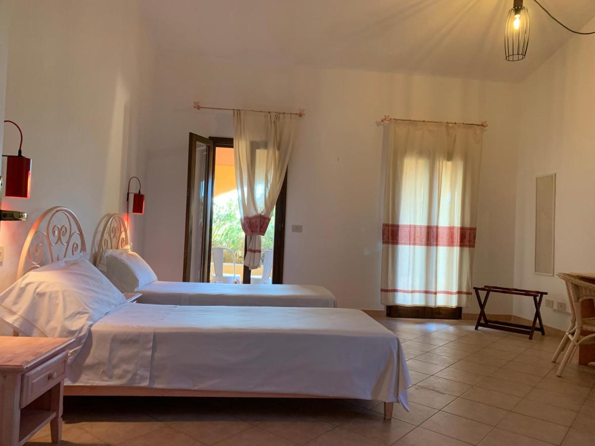 Godo Beach Hotel Baja Sardinia Zewnętrze zdjęcie