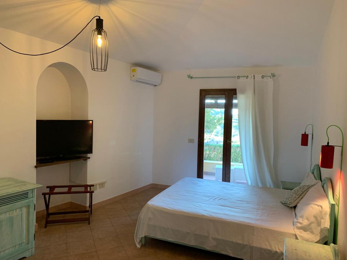 Godo Beach Hotel Baja Sardinia Zewnętrze zdjęcie