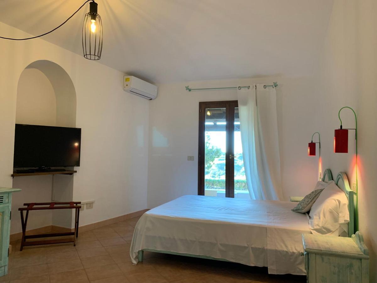 Godo Beach Hotel Baja Sardinia Zewnętrze zdjęcie