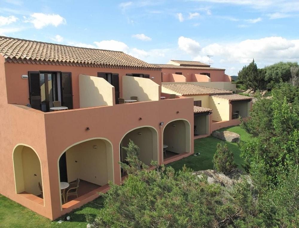 Godo Beach Hotel Baja Sardinia Zewnętrze zdjęcie