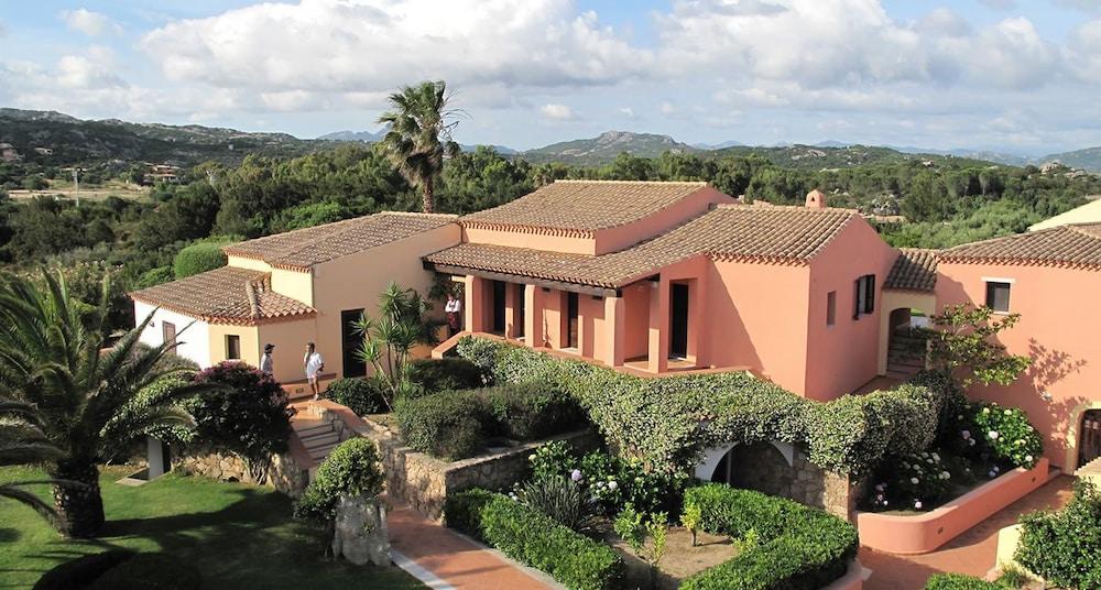 Godo Beach Hotel Baja Sardinia Zewnętrze zdjęcie