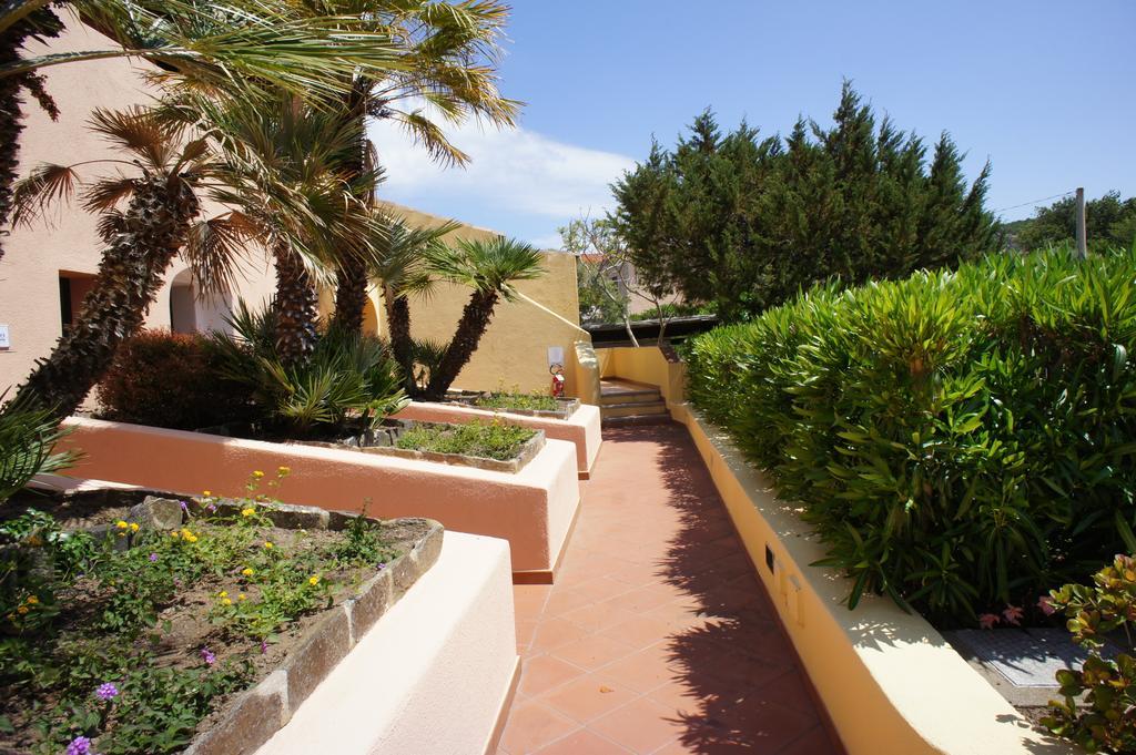 Godo Beach Hotel Baja Sardinia Zewnętrze zdjęcie